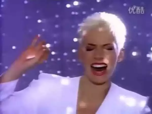 Video: Al Green and Annie Lennox — "Put a Little Love in Your Heart" (Christmas Song)